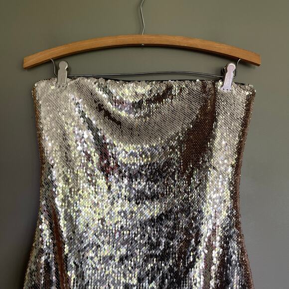 L'ACADEMIE Mea Mini Dress Champagne Silver Sequin Strapless Size Small Gold Sexy - Picture 6 of 16
